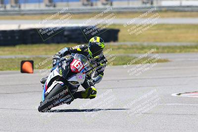 media/Apr-23-2022-Fastrack Riders (Sat) [[cb2d6ae73d]]/LEVEL 4/1PM TURN 6 OUTSIDE/